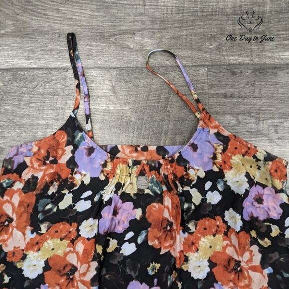Kimchi Blue Floral Tank Top Size M - Picture 2 of 3